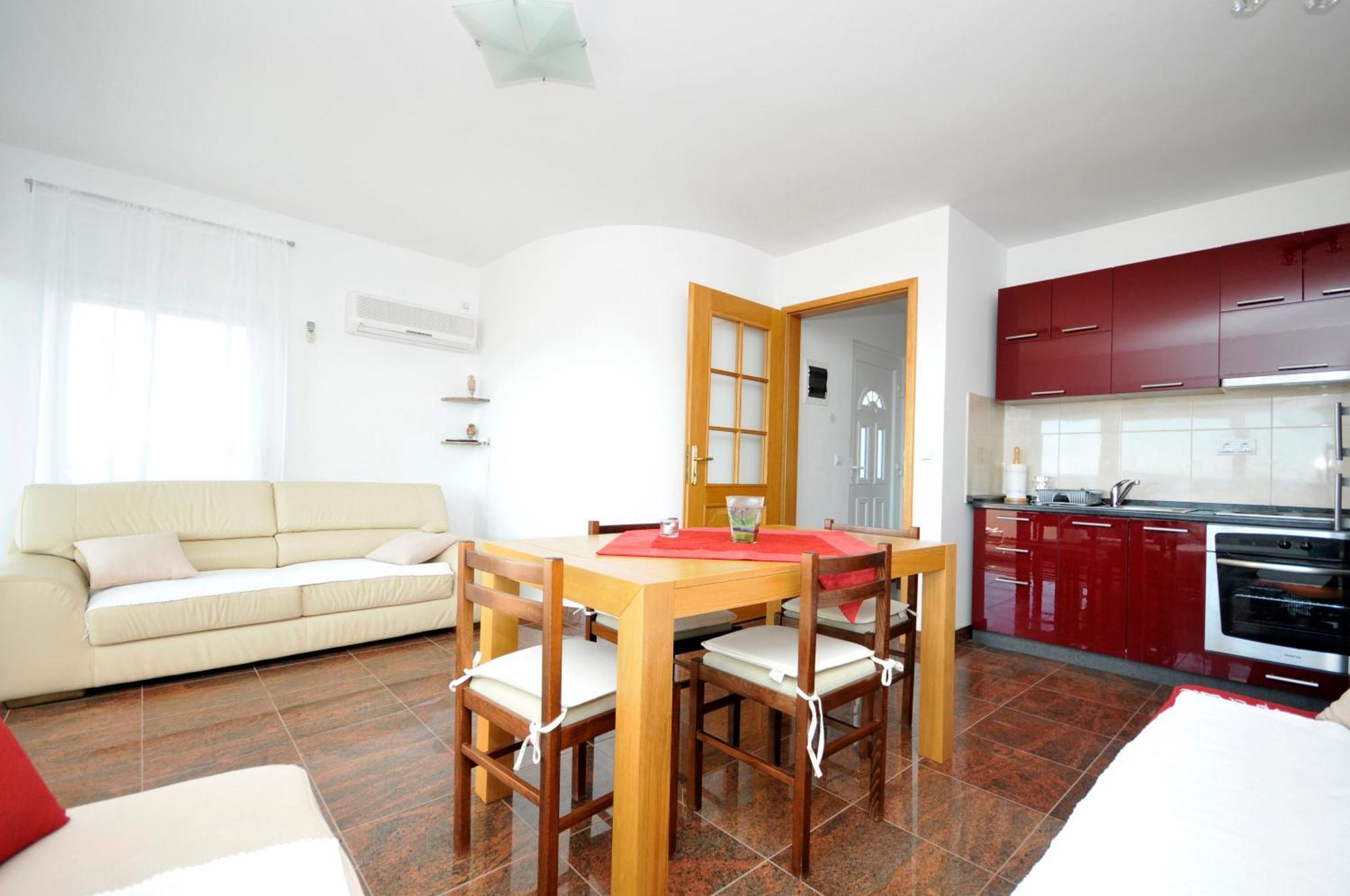 Apartmani Svalina - Seaview And 130M From Beach Trogir Eksteriør bilde