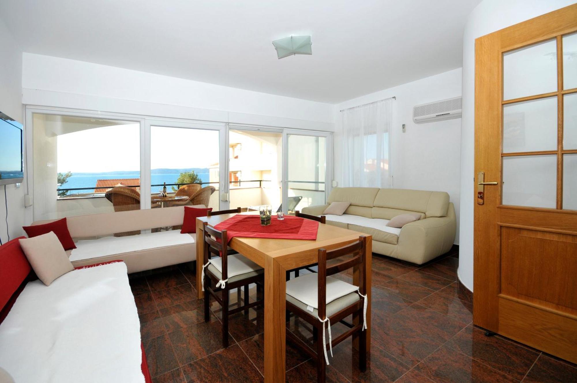 Apartmani Svalina - Seaview And 130M From Beach Trogir Eksteriør bilde