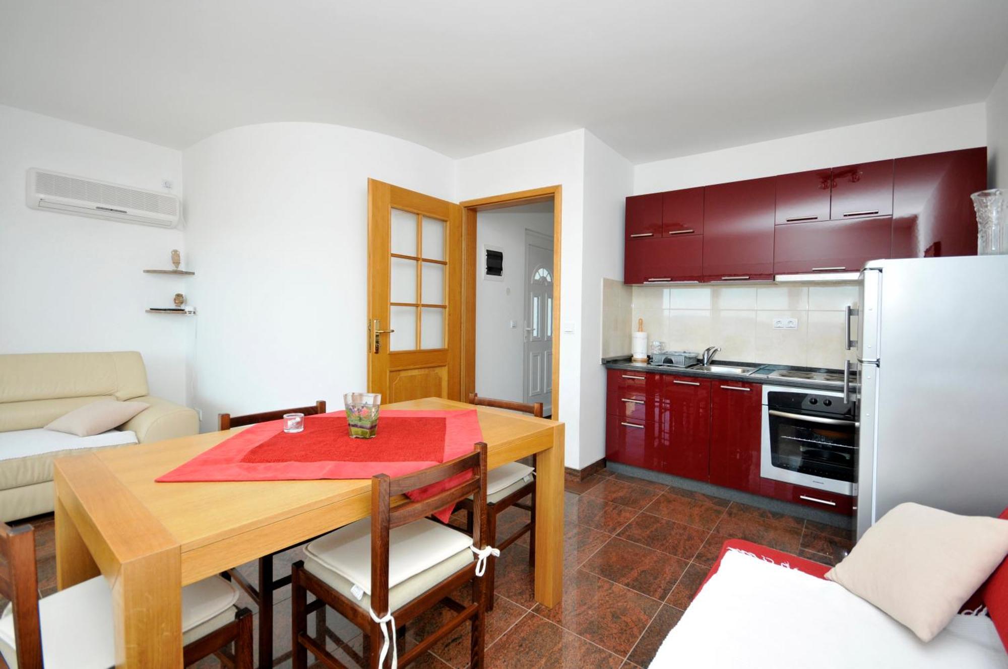 Apartmani Svalina - Seaview And 130M From Beach Trogir Eksteriør bilde