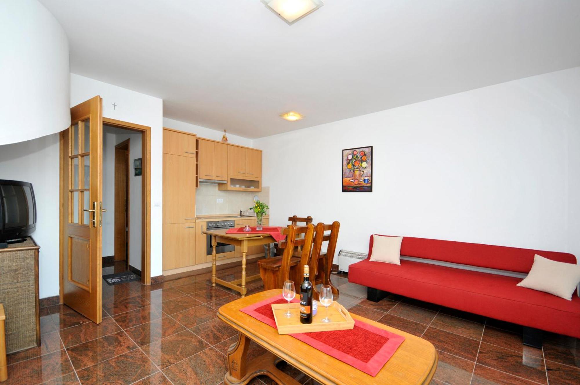 Apartmani Svalina - Seaview And 130M From Beach Trogir Eksteriør bilde