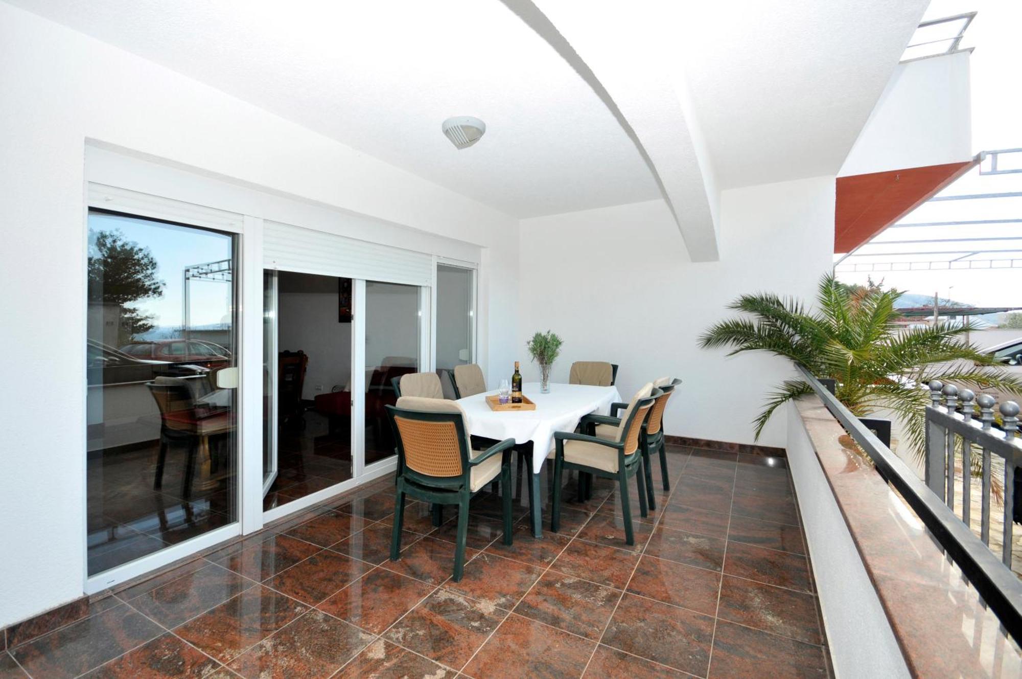 Apartmani Svalina - Seaview And 130M From Beach Trogir Eksteriør bilde