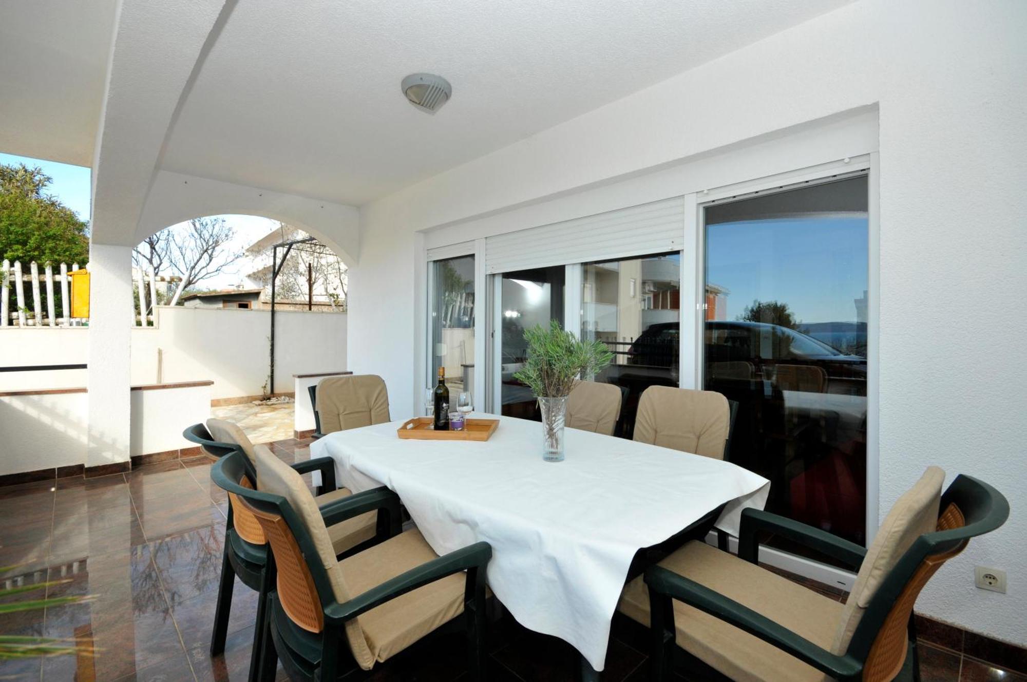 Apartmani Svalina - Seaview And 130M From Beach Trogir Eksteriør bilde