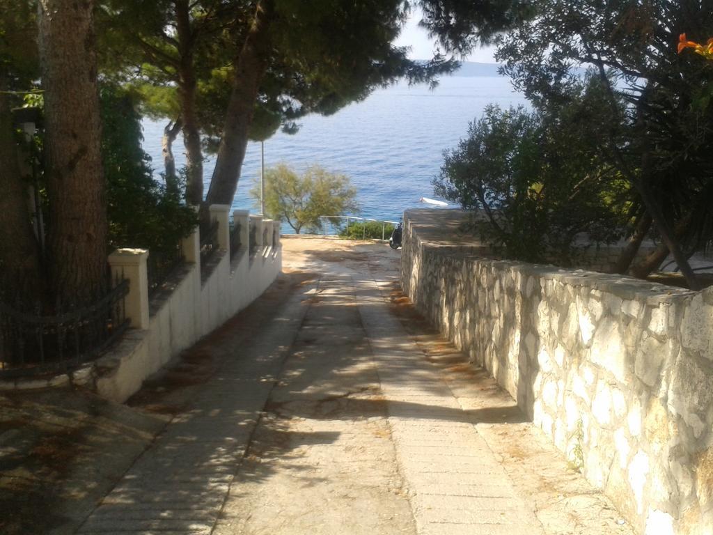 Apartmani Svalina - Seaview And 130M From Beach Trogir Eksteriør bilde
