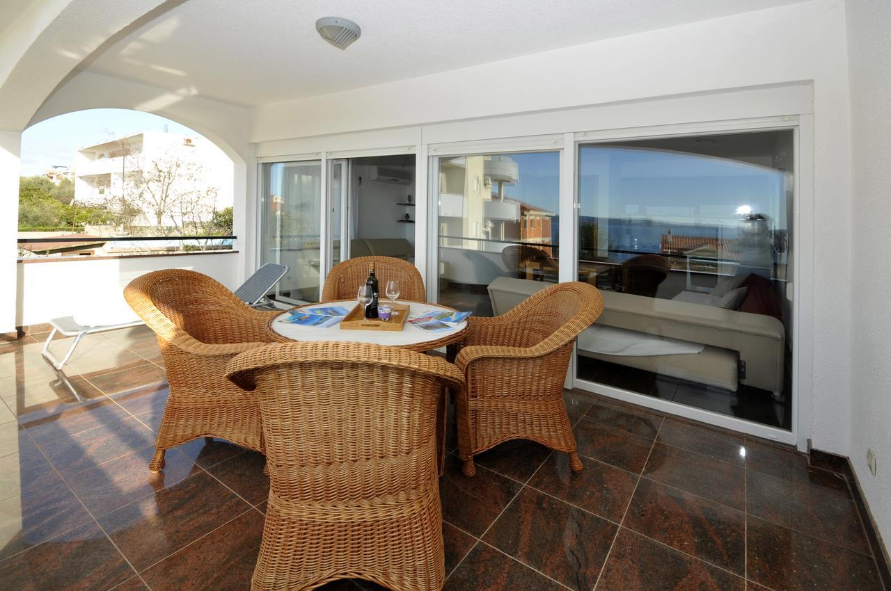 Apartmani Svalina - Seaview And 130M From Beach Trogir Eksteriør bilde