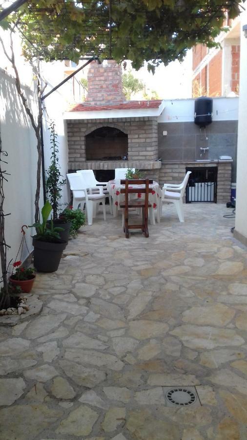 Apartmani Svalina - Seaview And 130M From Beach Trogir Eksteriør bilde